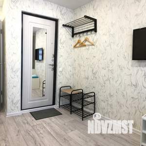 Студия квартира, посуточно, 17м2, 1/9 этаж