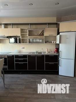 2-к квартира, посуточно, 79м2, 25/25 этаж