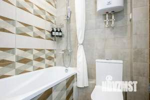 1-к квартира, посуточно, 42м2, 7/10 этаж