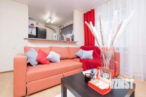 1-к квартира, посуточно, 37м2, 1/1 этаж