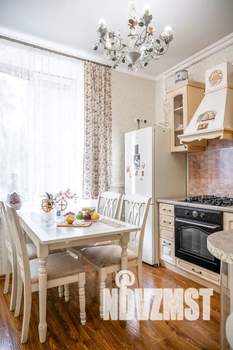 2-к квартира, посуточно, 75м2, 2/6 этаж