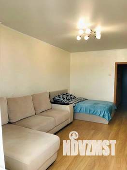 1-к квартира, посуточно, 54м2, 1/1 этаж