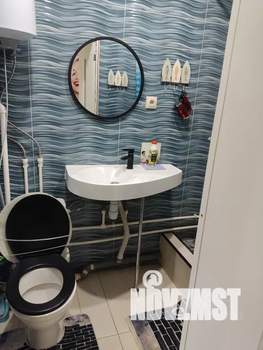 Студия квартира, посуточно, 42м2, 1/3 этаж