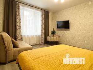 1-к квартира, посуточно, 35м2, 4/10 этаж