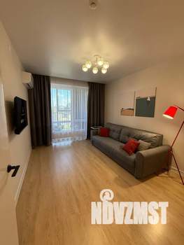 1-к квартира, посуточно, 38м2, 2/24 этаж