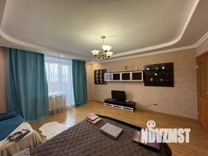 2-к квартира, посуточно, 75м2, 1/1 этаж