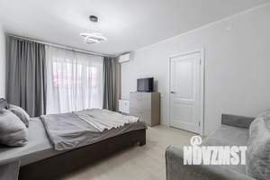 1-к квартира, посуточно, 40м2, 1/18 этаж