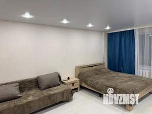 Студия квартира, посуточно, 35м2, 1/9 этаж