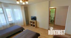 1-к квартира, посуточно, 42м2, 1/1 этаж