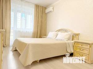 1-к квартира, посуточно, 45м2, 3/20 этаж