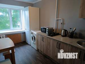 3-к квартира, посуточно, 47м2, 4/9 этаж