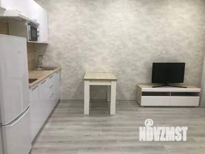 Студия квартира, посуточно, 30м2, 7/19 этаж