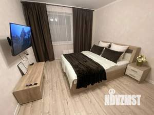 1-к квартира, посуточно, 38м2, 4/9 этаж