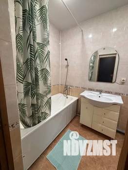1-к квартира, посуточно, 40м2, 4/10 этаж