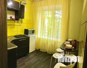 1-к квартира, посуточно, 35м2, 2/5 этаж