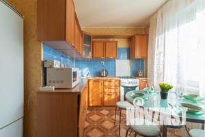 1-к квартира, посуточно, 40м2, 1/9 этаж