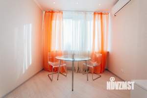 1-к квартира, посуточно, 52м2, 1/1 этаж