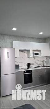 Студия квартира, посуточно, 35м2, 19/19 этаж