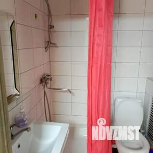 Студия квартира, посуточно, 30м2, 1/2 этаж