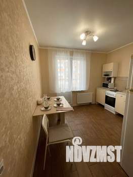 1-к квартира, посуточно, 40м2, 3/19 этаж