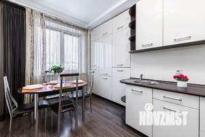 1-к квартира, посуточно, 52м2, 6/10 этаж