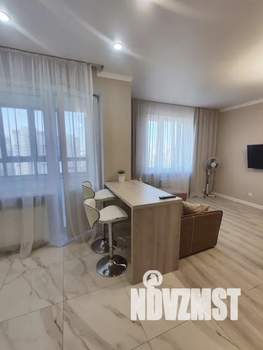 Студия квартира, посуточно, 30м2, 11/19 этаж