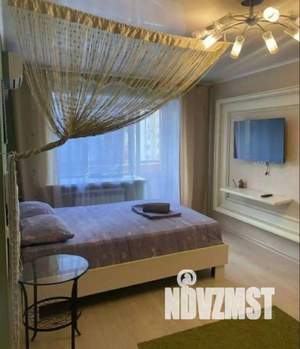 1-к квартира, посуточно, 42м2, 1/1 этаж