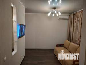 Студия квартира, посуточно, 38м2, 8/10 этаж