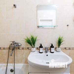 1-к квартира, посуточно, 40м2, 1/1 этаж