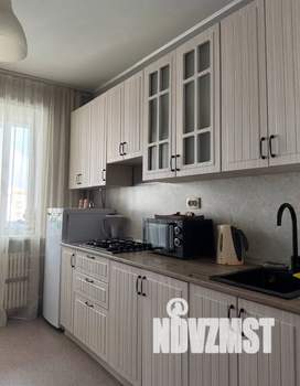 1-к квартира, посуточно, 43м2, 9/10 этаж