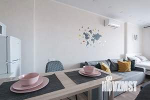 Студия квартира, посуточно, 35м2, 15/22 этаж