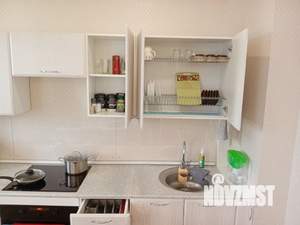 Студия квартира, посуточно, 35м2, 6/19 этаж