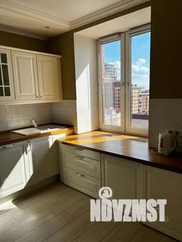 Студия квартира, посуточно, 52м2, 10/16 этаж