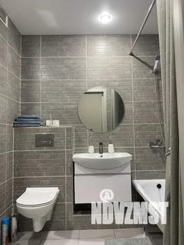 Студия квартира, посуточно, 33м2, 1/25 этаж