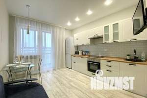 1-к квартира, посуточно, 43м2, 10/18 этаж