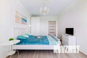 1-к квартира, посуточно, 43м2, 9/17 этаж