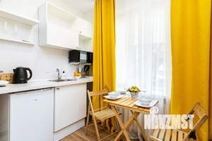 Студия квартира, посуточно, 15м2, 1/5 этаж