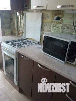 2-к квартира, посуточно, 44м2, 3/3 этаж