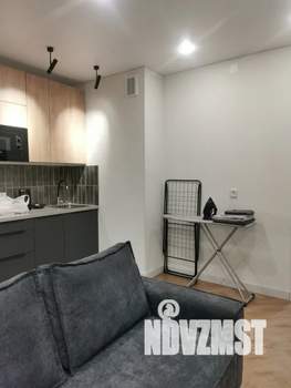 Студия квартира, посуточно, 28м2, 5/8 этаж
