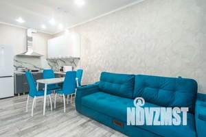 2-к квартира, посуточно, 39м2, 11/20 этаж