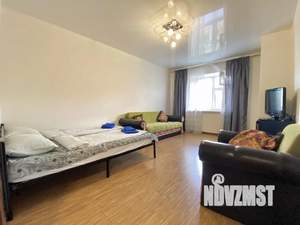 1-к квартира, посуточно, 42м2, 1/1 этаж