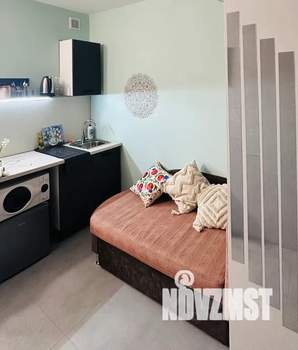 Студия квартира, посуточно, 18м2, 1/9 этаж