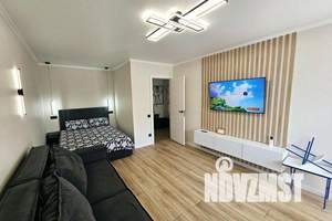 1-к квартира, посуточно, 35м2, 6/9 этаж