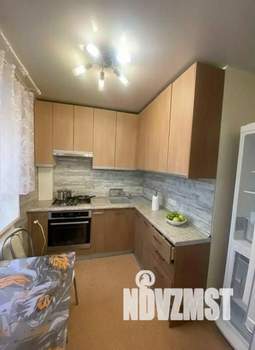 3-к квартира, посуточно, 56м2, 1/1 этаж