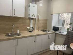 1-к квартира, посуточно, 30м2, 3/5 этаж