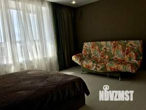 1-к квартира, посуточно, 42м2, 4/5 этаж