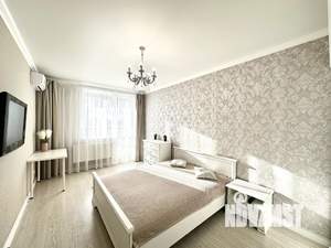 1-к квартира, посуточно, 41м2, 13/18 этаж