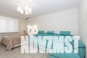 1-к квартира, посуточно, 42м2, 1/6 этаж