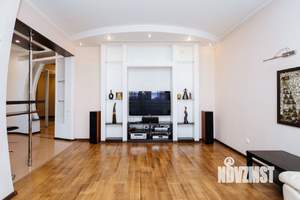 3-к квартира, на длительный срок, 128м2, 5/5 этаж