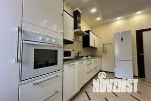 1-к квартира, посуточно, 56м2, 4/6 этаж